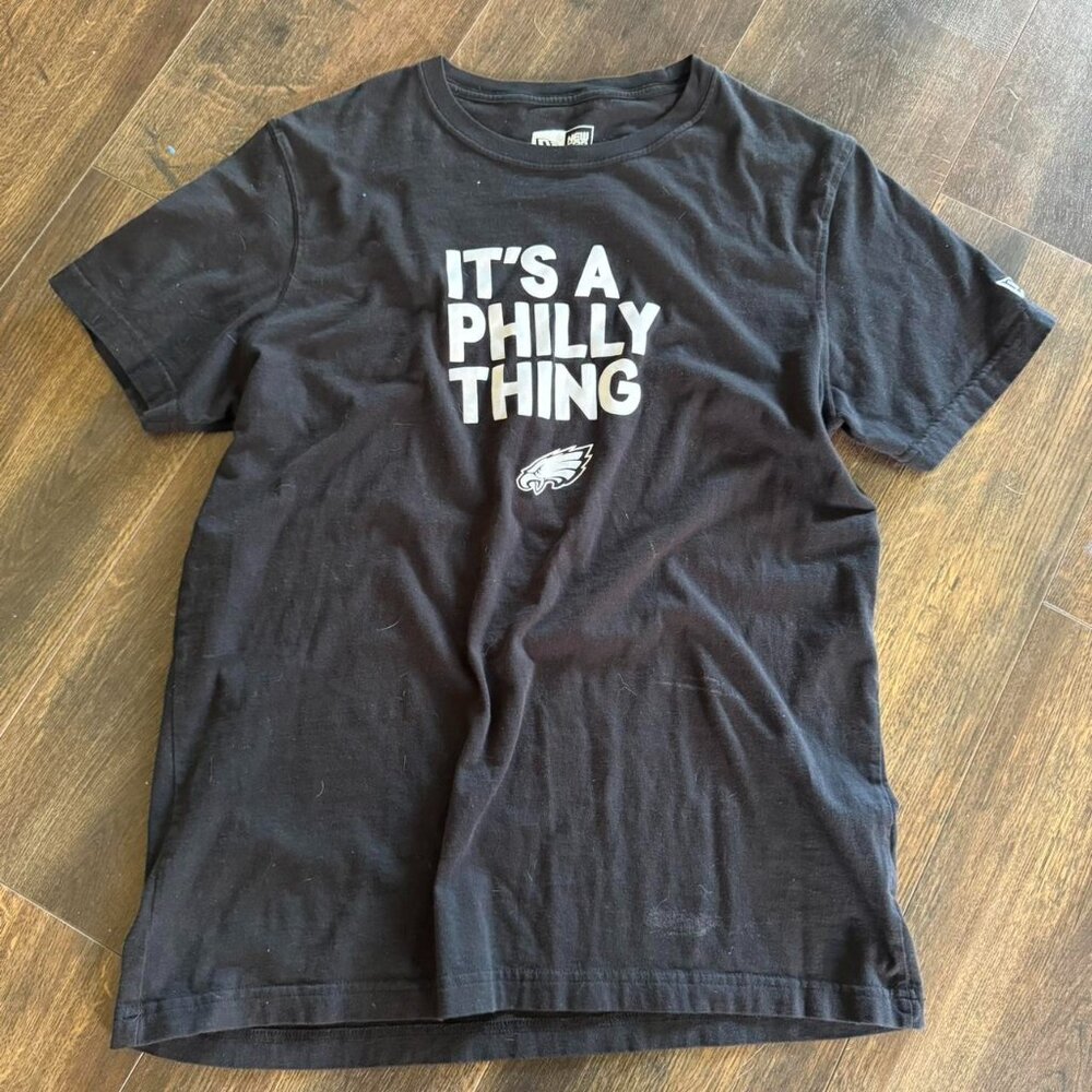Black and white Philadelphia Eagles streetwear tee